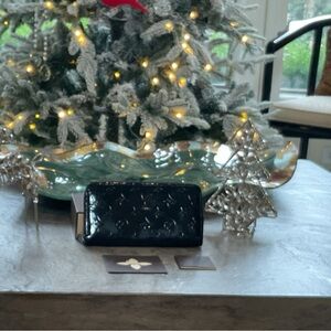 SOLD##Louis Vuitton Black Vernis Wallet LN!
